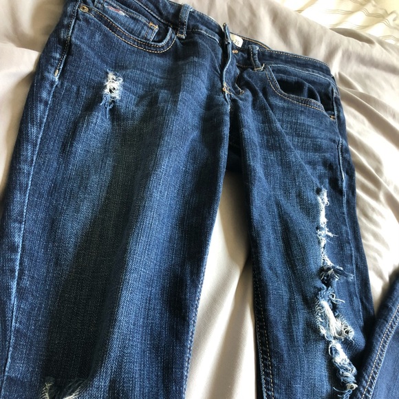 Hollister jeans - Picture 2 of 4
